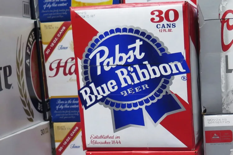 No pint-sized matter: Thieves steal $70,000 in Pabst beer from warehouse